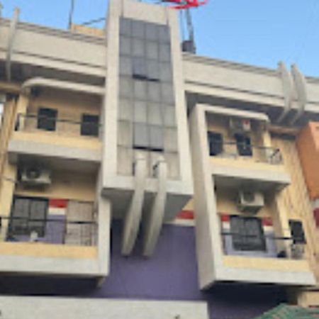 Hotel Rasraj , Dhule Esterno foto